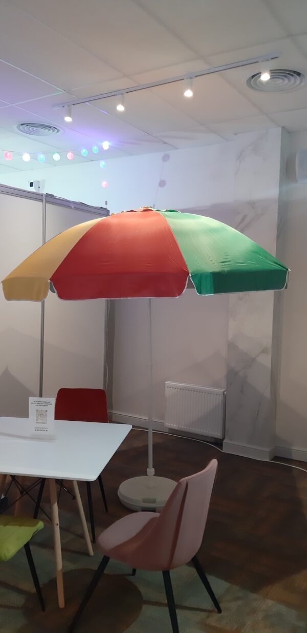 Пляжный зонт облегченной конструкции с поворотным куполом от производителя